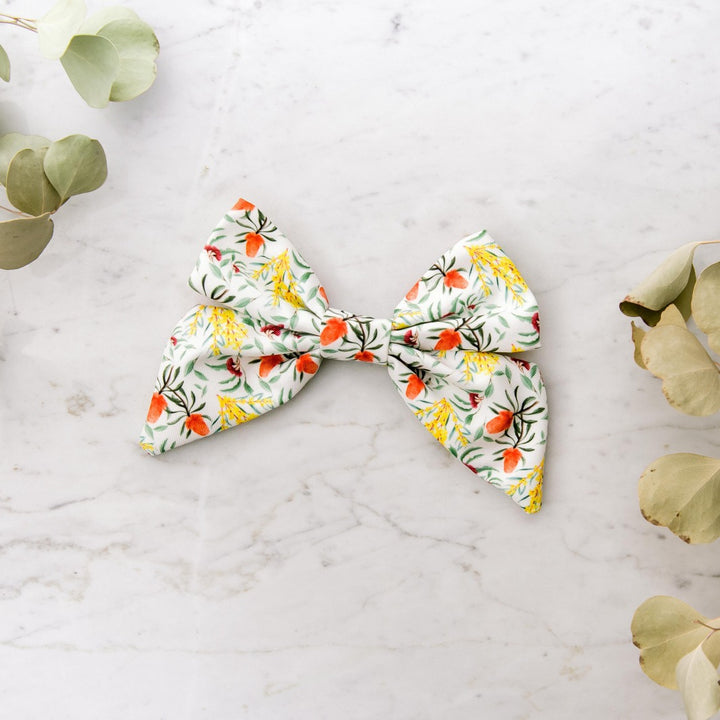 Dog sailor bow tie in the Australian Beauties Walkies Pack.