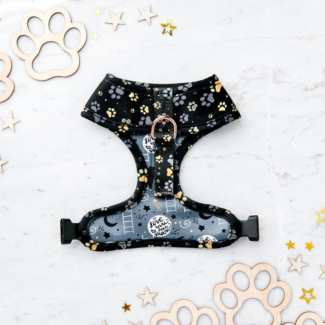 Underside of the I Love You BEARy Much reversible harness.
