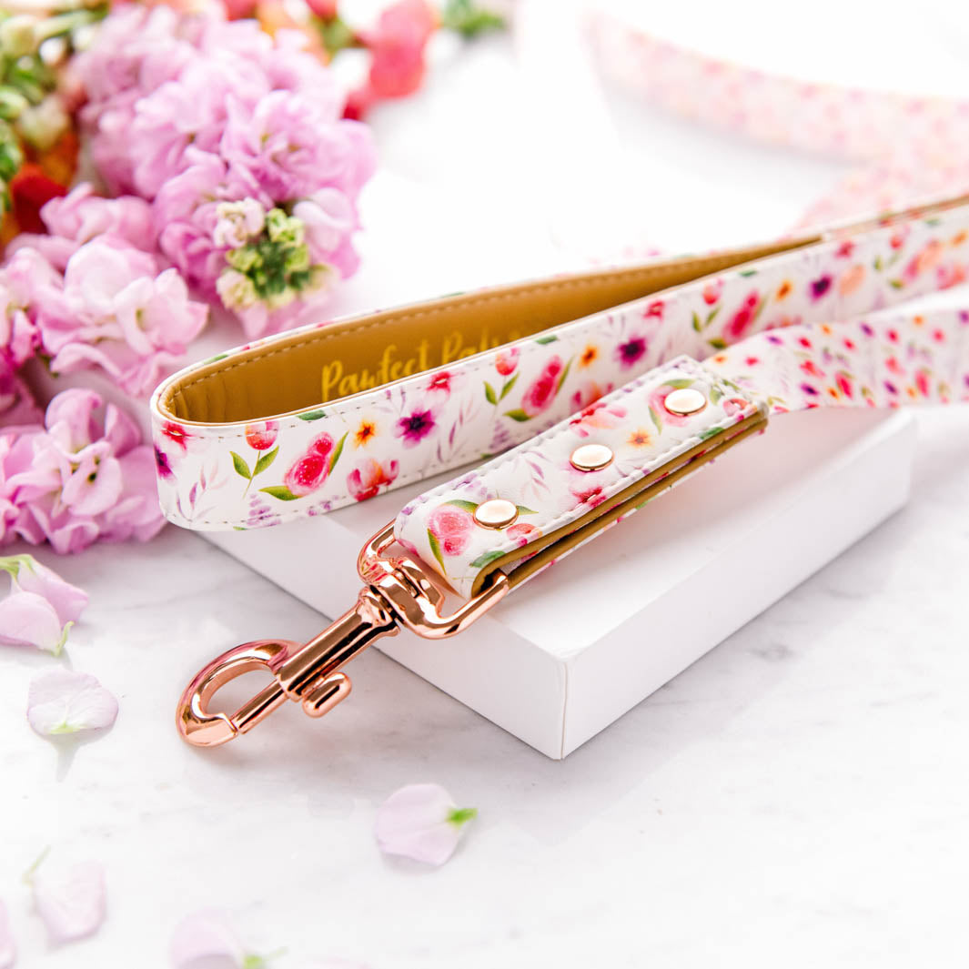 Think Pretty Thoughts - Bouquet vegan leather dog lead.