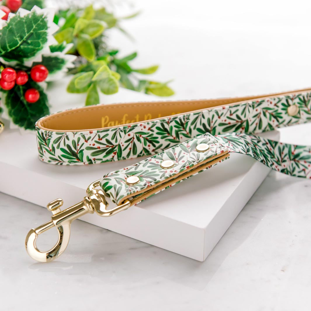 Deck the Paws - Mistletoe vegan leather dog lead.