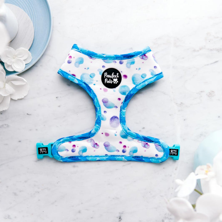 Bubbles side of the Don't Stop Be-Leafing reversible harness.
