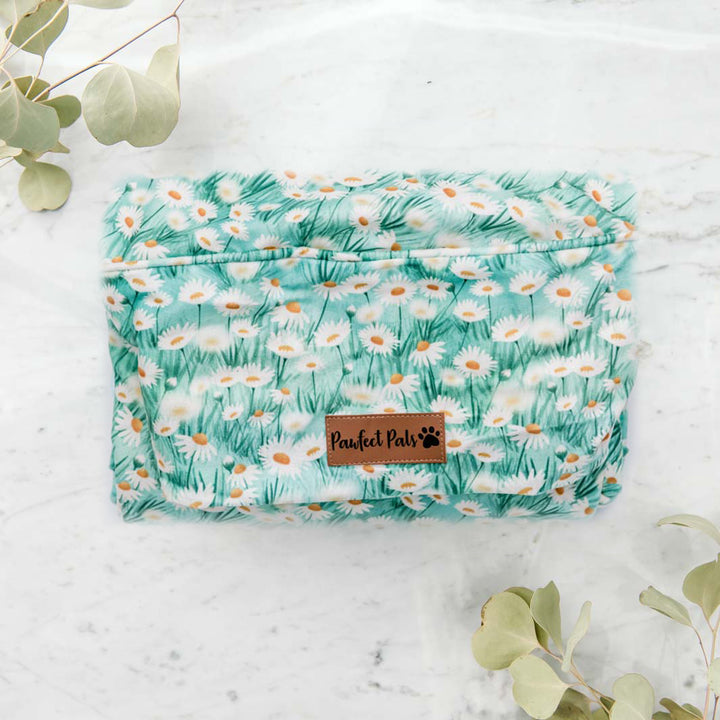 Sweet Like Honey - Daisy Fields Cuddle Bud dog bed cover.