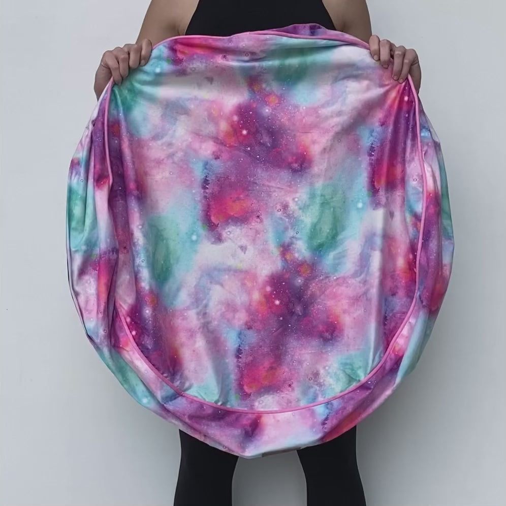Front and back of the Dreamy Days - Cuddle Bud dog bed cover.